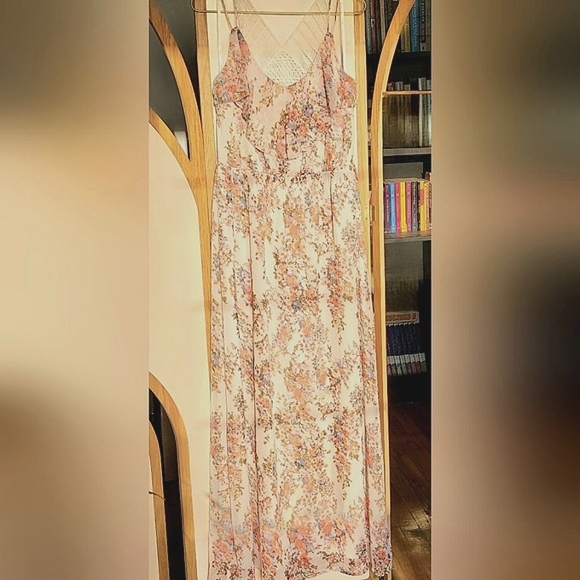 Dynamite Bright Floral Chiffon Maxi Dress W/Crochet Back Detail Size Medium - Picture 2 of 16